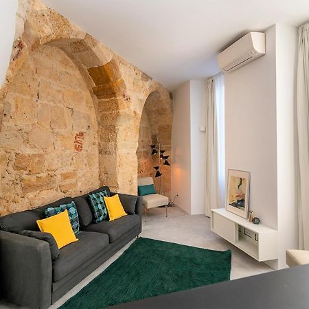 Be Local - Historic House Of Santo Andre In Alfama - Lisbon Apartment ภายนอก รูปภาพ