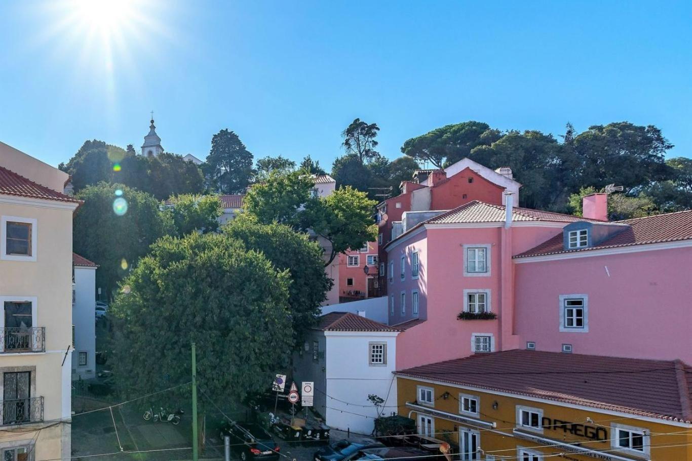 Be Local - Historic House Of Santo Andre In Alfama - Lisbon Apartment ภายนอก รูปภาพ